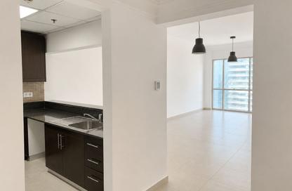 Apartment - 1 Bedroom - 2 Bathrooms for rent in Lakeshore Tower 1 - JLT Cluster Y - Jumeirah Lake Towers - Dubai