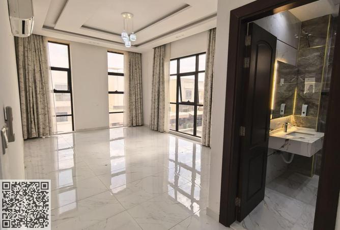 60554363 - Property Image 2