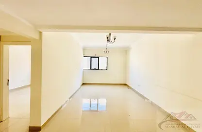 Apartment - 1 Bedroom - 2 Bathrooms for rent in Muwailih Building - Muwaileh - Sharjah