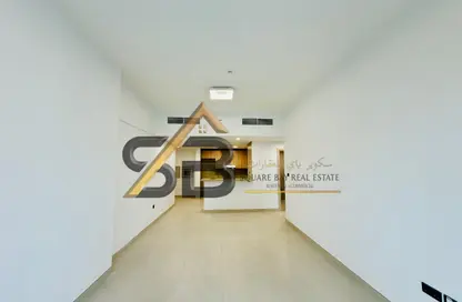 شقة - غرفة نوم - 2 حمامات للايجار في 3 كريميان - جميرا جاردن سيتي - السطوة - دبي