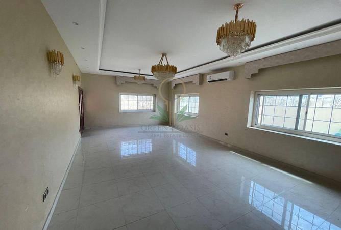 135151842 - Property Image 2