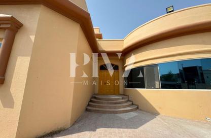 Villa - 4 Bedrooms - 6 Bathrooms for rent in Al Twar 3 - Al Twar - Dubai