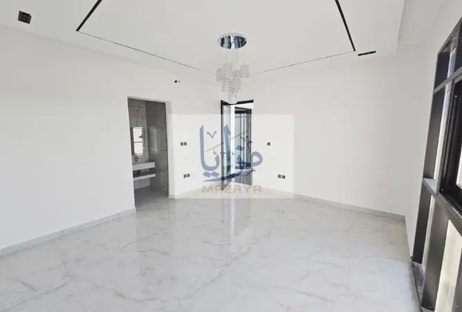 155510000 - Property Image 2