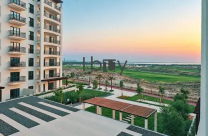 Apartment - 2 Bedrooms - 3 Bathrooms for rent in Views F - Yas Golf Collection - Yas Island - Abu Dhabi