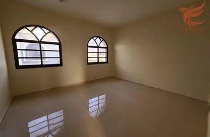 Duplex - 4 Bedrooms - 3 Bathrooms for rent in Seih Al Qusaidat - Ras Al Khaimah