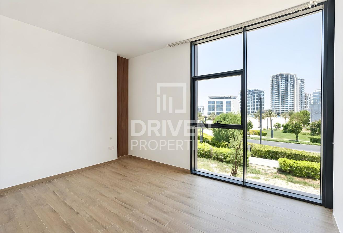 The Only Corner Unit with Lagoon and Burj Views photo 17