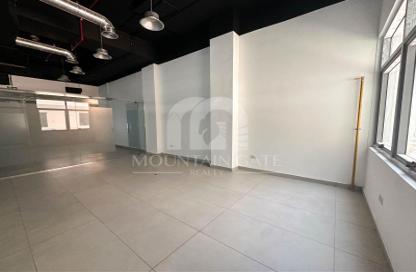 Shop - Studio for rent in Schon Business Park - Dubai Investment Park (DIP) - Dubai