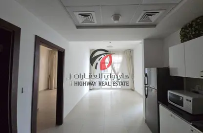 شقة - غرفة نوم - 2 حمامات للايجار في بوابة بن غاطي - الجداف - دبي