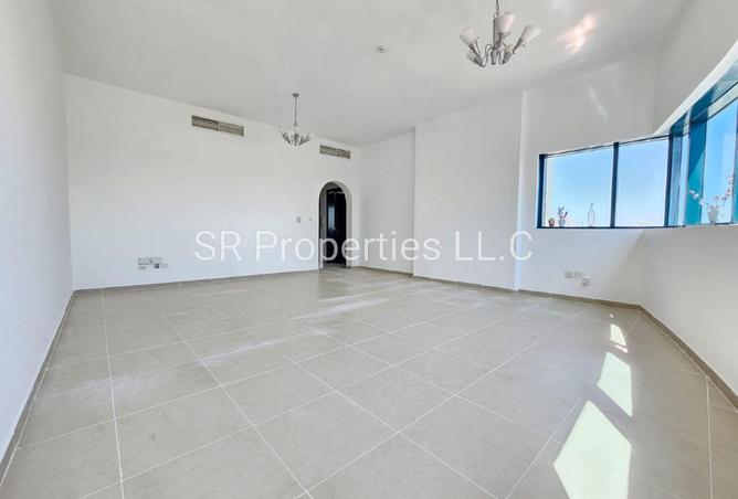 73110402 - Property Image 3