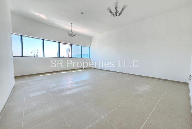 73110402 - Property Main Image