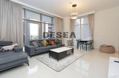 Apartment - 1 Bedroom - 2 Bathrooms for rent in Boulevard Crescent Tower 2 - BLVD Crescent - Downtown Dubai - Dubai