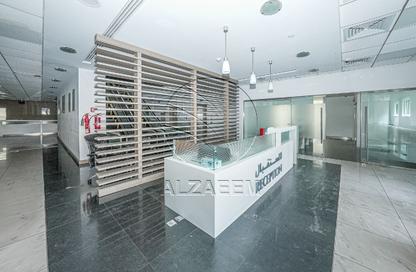 Show Room - Studio - 4 Bathrooms for rent in Tourist Club Area - Abu Dhabi