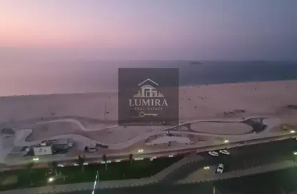 دوبلكس - 3 غرف نوم - 4 حمامات للايجار في مساكن كورنيش عجمان - طريق كورنيش عجمان - عجمان