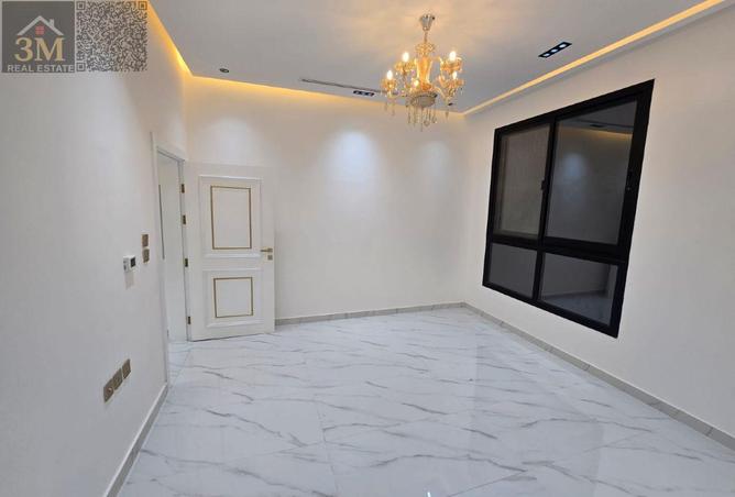 84082031 - Property Image 3