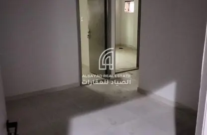 شقة - غرفة نوم - 1 حمام للايجار في شارع التعاون الجديد - التعاون - الشارقة