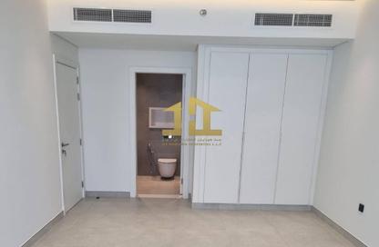 Apartment - 2 Bedrooms - 2 Bathrooms for rent in Aras Heights - Majan - Dubai Land - Dubai