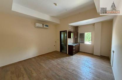 Apartment - Studio - 1 Bathroom for rent in Al Mowaihat 1 - Al Mowaihat - Ajman Apartment - Studio - 1 Bathroom for rent in Al Mowaihat 1 - Al Mowaihat - Ajman