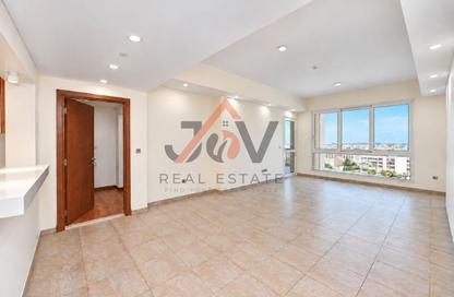 Apartment - 2 - 4 for rent in Marina Residences 4 - Marina Residences - Palm Jumeirah - Dubai