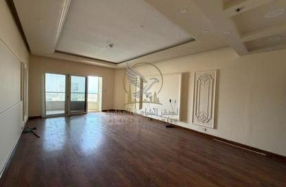 Apartment - 2 Bedrooms - 4 Bathrooms for rent in Asas Tower - Al Khan Lagoon - Al Khan - Sharjah