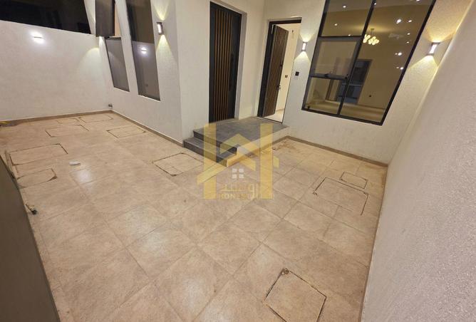 76994019 - Property Image 3