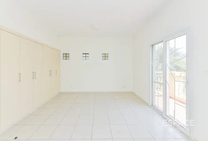 151372344 - صورة العقار 3