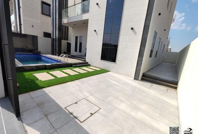 112729788 - Property Image 2