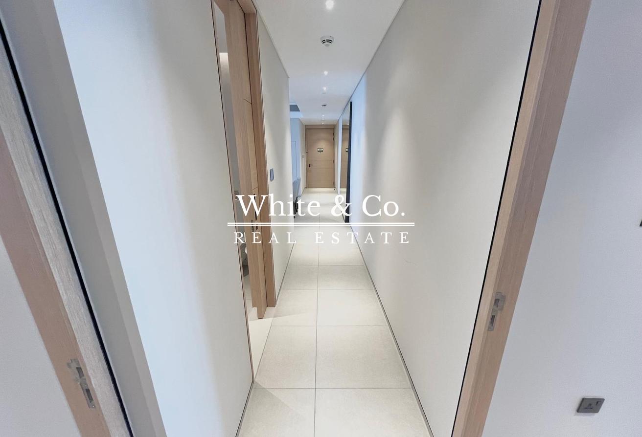 Sea Views | High Floor | Bills Included photo 22