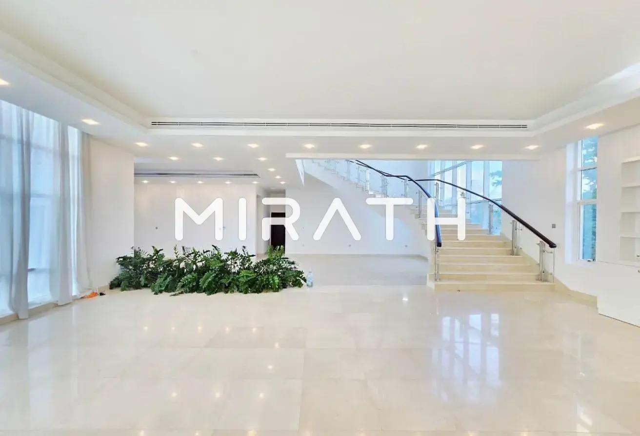 EXCLUSIVE MODERN VILLA IN PRESTIGIOUS LOCATION photo 4