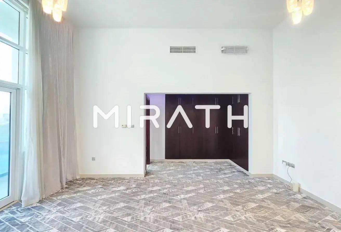 EXCLUSIVE MODERN VILLA IN PRESTIGIOUS LOCATION photo 7