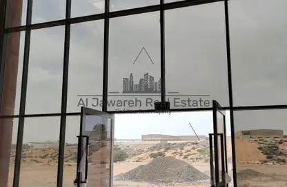 مستودع - استوديو - 1 حمام للايجار في أم درع - أم القيوين