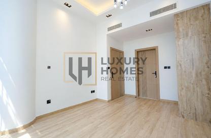 Apartment - 1 - 2 for rent in Panoramic Tower - Dubai Marina - Dubai