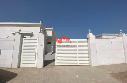 فيلا - 3 غرف نوم - 3 حمامات للايجار في الرفاع - رأس الخيمة