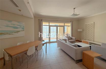 Apartment - 2 Bedrooms - 4 Bathrooms for rent in Al Das - Shoreline Apartments - Palm Jumeirah - Dubai