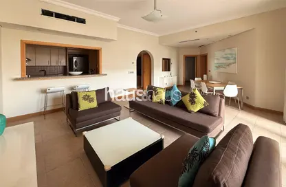 Apartment - 4 Bedrooms for rent in Al Das - Shoreline Apartments - Palm Jumeirah - Dubai