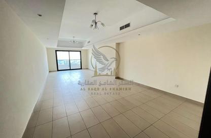 Apartment - 3 Bedrooms - 5 Bathrooms for rent in Al Khan Corniche - Al Khan - Sharjah