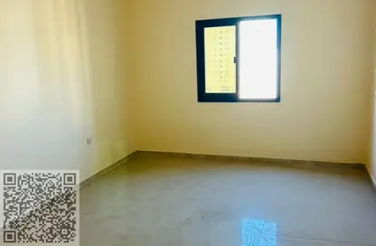 مجمع سكني - 8 غرف نوم - 8 حمامات للايجار في المنطقة الصناعية - عجمان