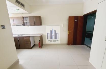 Apartment - Studio - 1 Bathroom for rent in Fire Station Road - Muwaileh - Sharjah Apartment - Studio - 1 Bathroom for rent in Fire Station Road - Muwaileh - Sharjah
