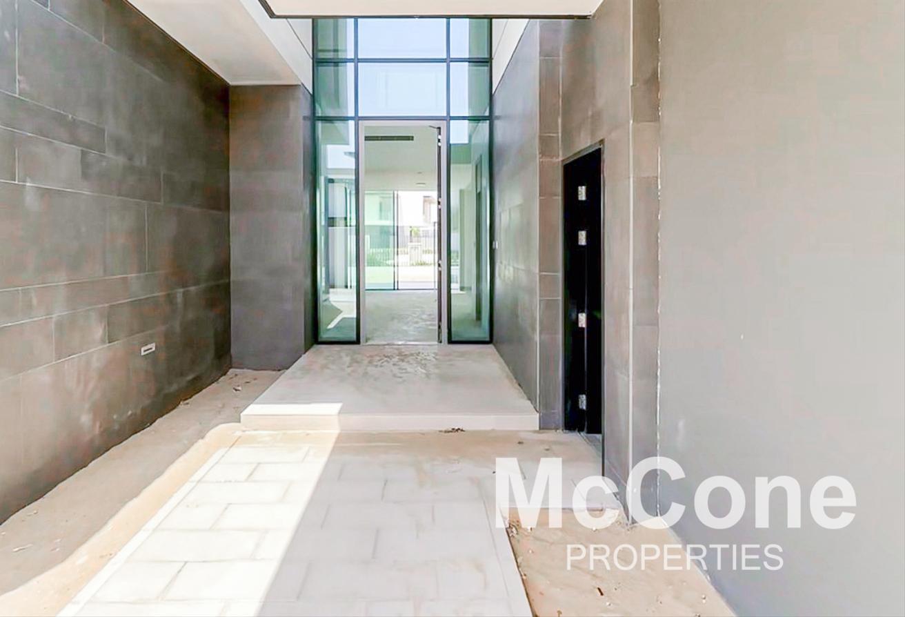 Brand New | Vacant | Spacious Layout photo 14
