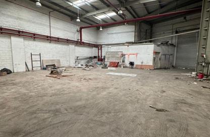 Warehouse - Studio - 1 Bathroom for rent in Al Jlail - Al Sajaa - Sharjah