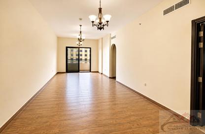 Apartment - 1 - 2 for rent in Muwaileh 29 Building - Muwaileh - Sharjah
