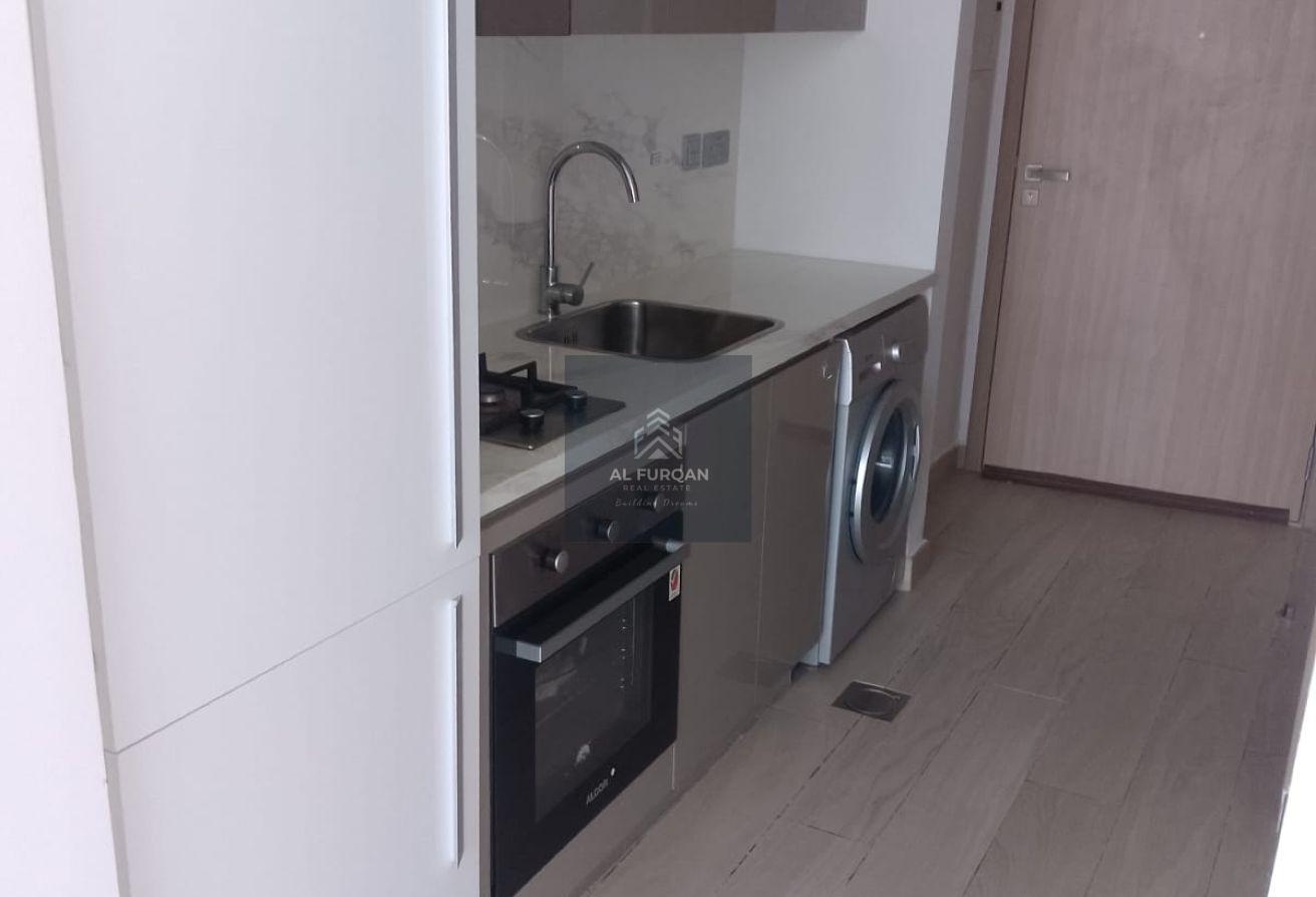 Studio Apartment in Meydan with Covered Parking photo 5