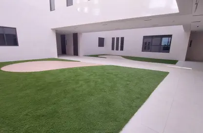 Apartment - 1 Bedroom - 2 Bathrooms for rent in Muwailih Building - Muwaileh - Sharjah