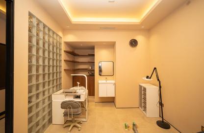 Shop - Studio - 2 Bathrooms for rent in Jumeirah 1 - Jumeirah - Dubai