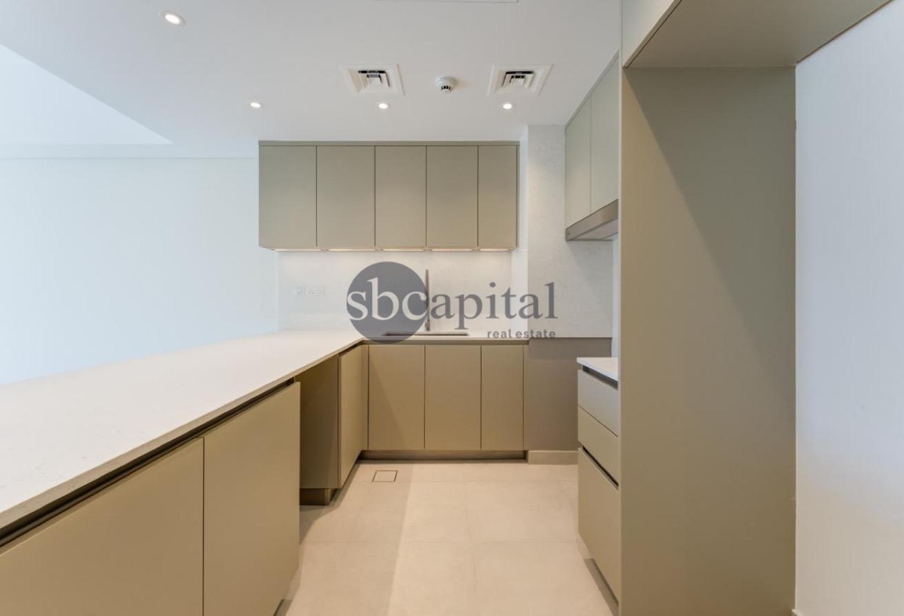 LUXURY LIVING | PARK VIEW | BRIGHT | PRIME MJL LOC photo 4