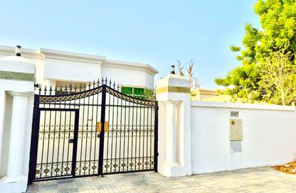 Villa - 7 Bedrooms - 7+ Bathrooms for rent in Al Garayen - Sharjah