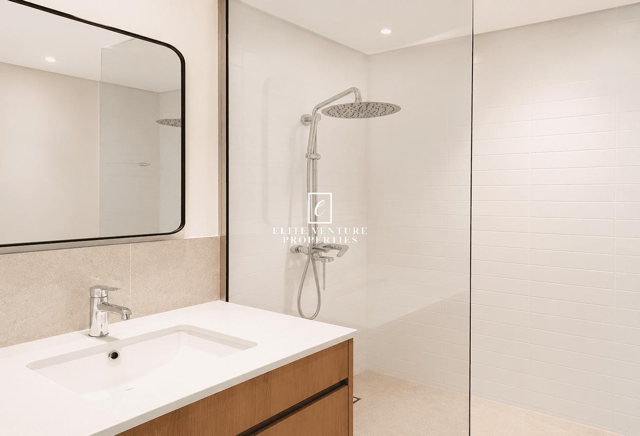 MARINA SKYLINE VIEW | PRIME LOCTAION | SPACIOUS photo 9