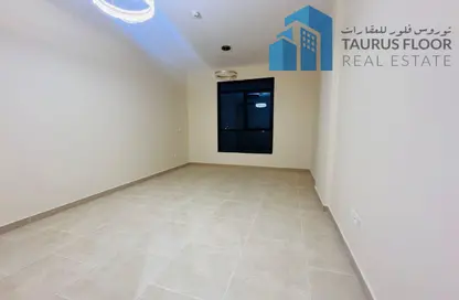 Apartment - 3 Bedrooms - 4 Bathrooms for rent in Salah Al Din Building - Al Khabisi - Deira - Dubai