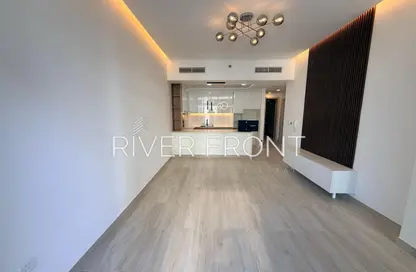 شقة - غرفة نوم - 2 حمامات للايجار في ذا ايست كريست - ديستريكت 17 - قرية جميرا الدائرية - دبي