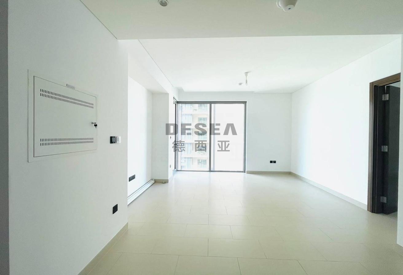 Community View | Prime Location | Vacant photo 4