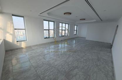Apartment - 3 - 5 for rent in Thuraya Al Majaz Building - Al Majaz 3 - Al Majaz - Sharjah